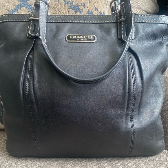 Authentic Coach Bag - Picture 2 of 9